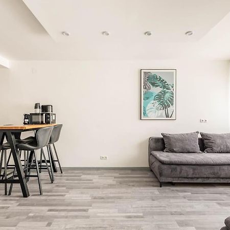 Cozy Renovated Apartment Close To Schoenbrunn Palace Viena Exterior foto